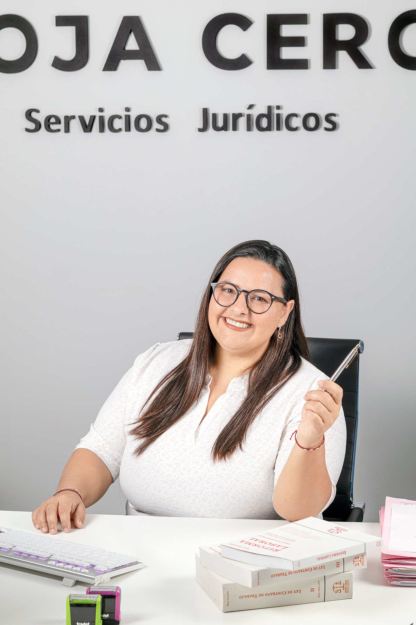 Fotografía profesional provisional de la abogada